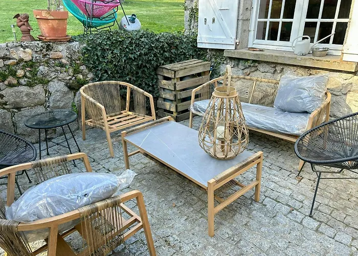 Casa de Férias Old Surrounded By Nature In Sidobre *