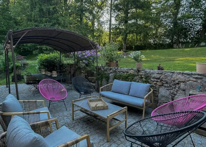 Holiday home Old Surrounded By Nature In Sidobre Burlats